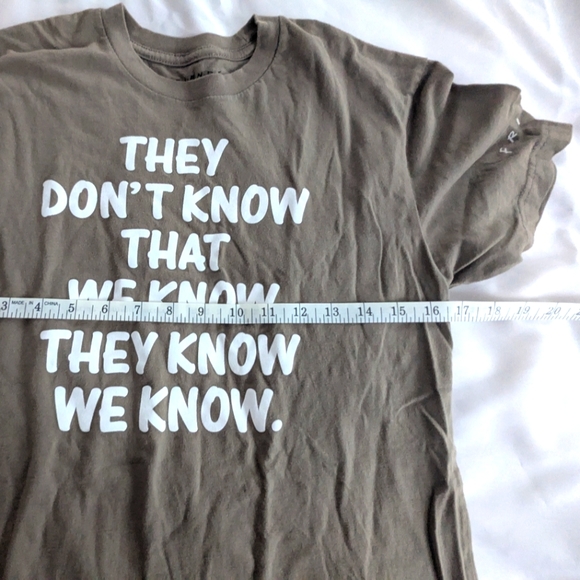 Friends Women's 100% Cotton Tee in Olive Sz. M. - Picture 5 of 6